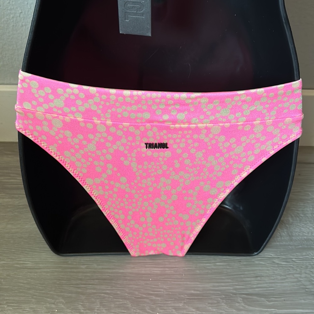 Pink Polka Dot swimsuit set. - Picture 7 of 13